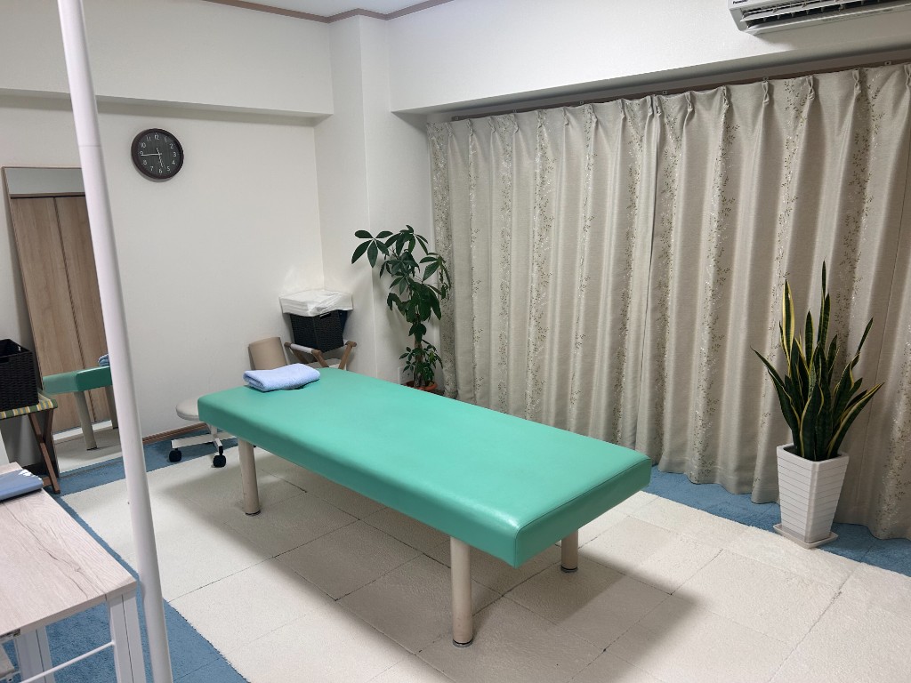 にしかつ整体arbre 施術室